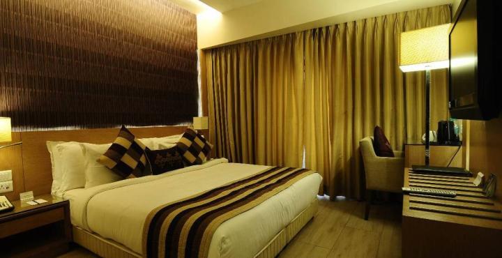 Hotel Salida Del Sol Panaji Zewnętrze zdjęcie