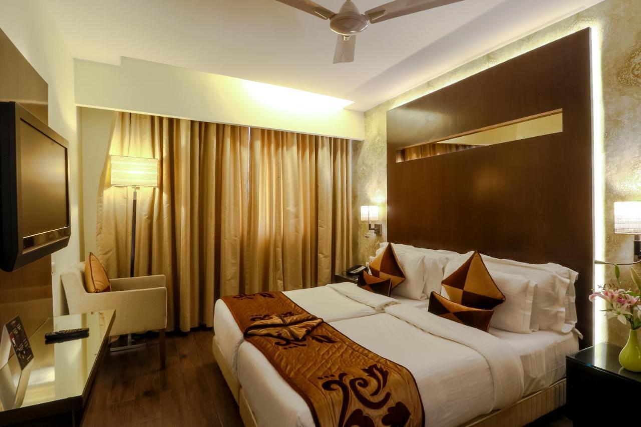 Hotel Salida Del Sol Panaji Zewnętrze zdjęcie
