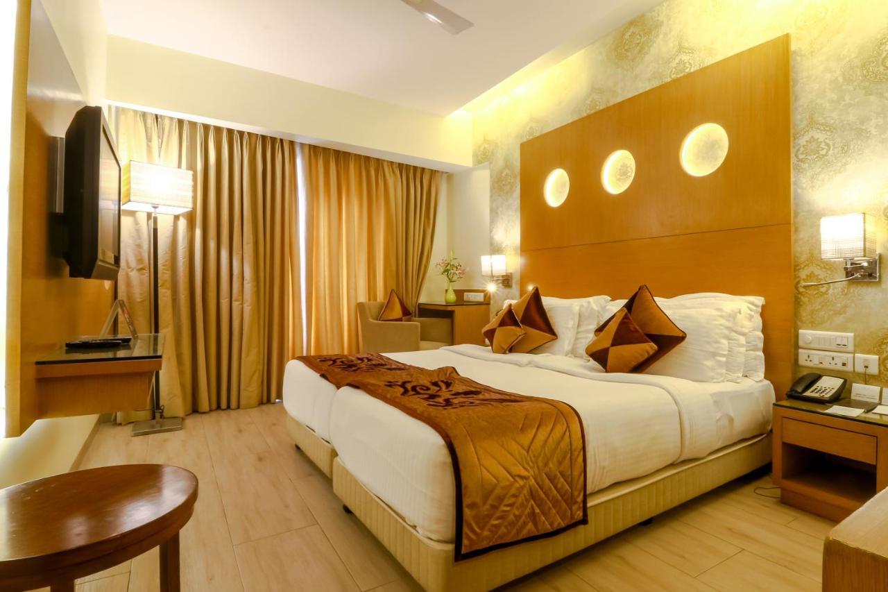 Hotel Salida Del Sol Panaji Zewnętrze zdjęcie